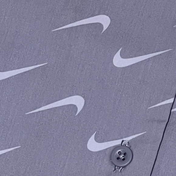 Nike Sportswear Everyday Modern Women’s Woven Short-Sleeve Top in Size:M - NWOT - Picture 7 of 12